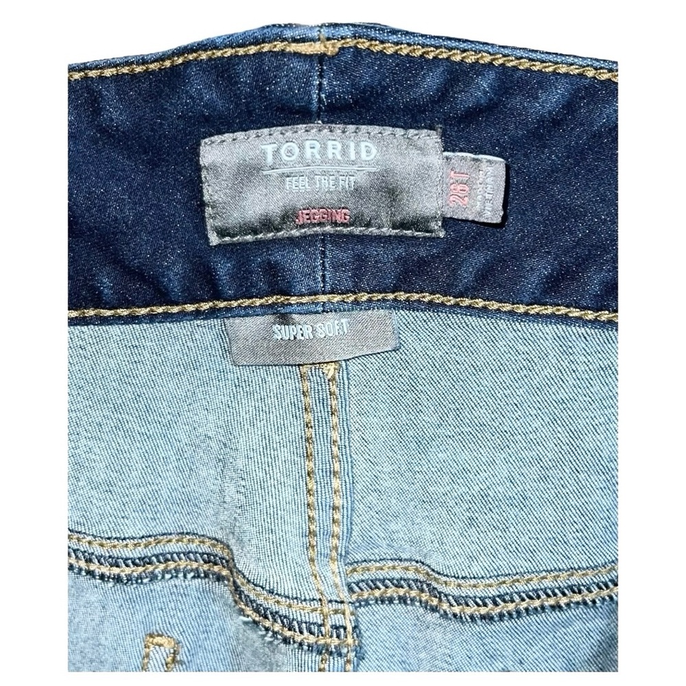 Torrid Jegging Jeans Women’s Size 26 Tall Blue Super Soft 44x29 - Picture 4 of 9